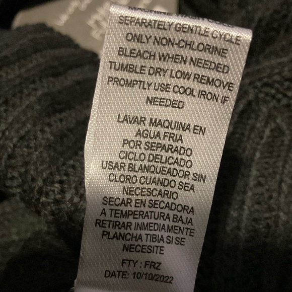 FULL CIRCLE TRENDS Plus Size V-Neck Zip-Up Sweater In Black Beauty Sz 2X NWT - Picture 4 of 9